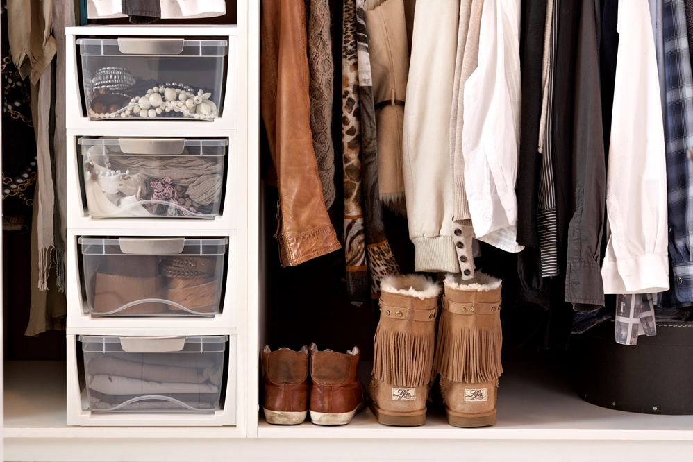 Советы для хранения одежды в шкафу